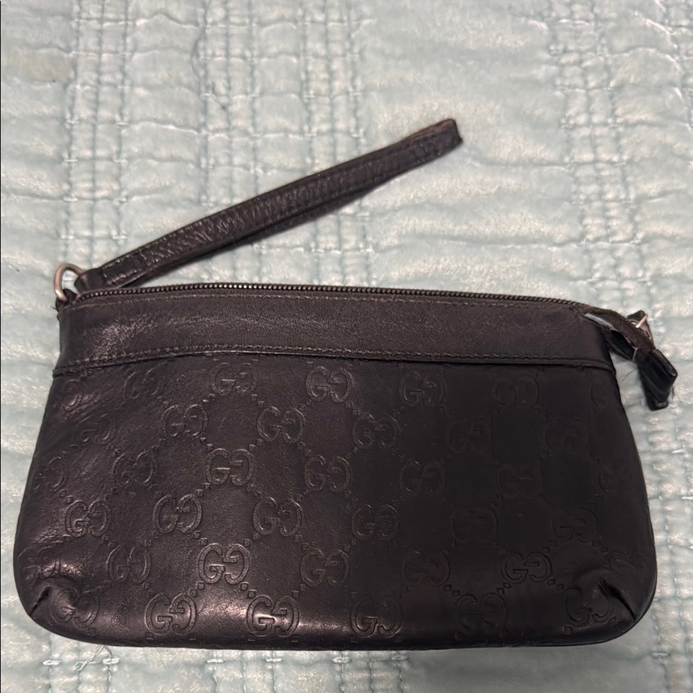 Gucci Black Clutch with Textured Leather Finish